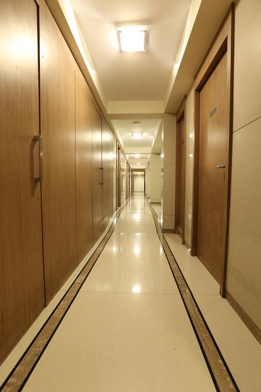 Hotel Silver Inn Mumbai  Buitenkant foto