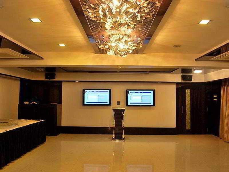 Hotel Silver Inn Mumbai  Buitenkant foto