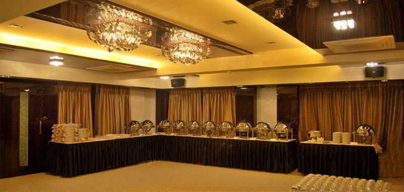 Hotel Silver Inn Mumbai  Buitenkant foto