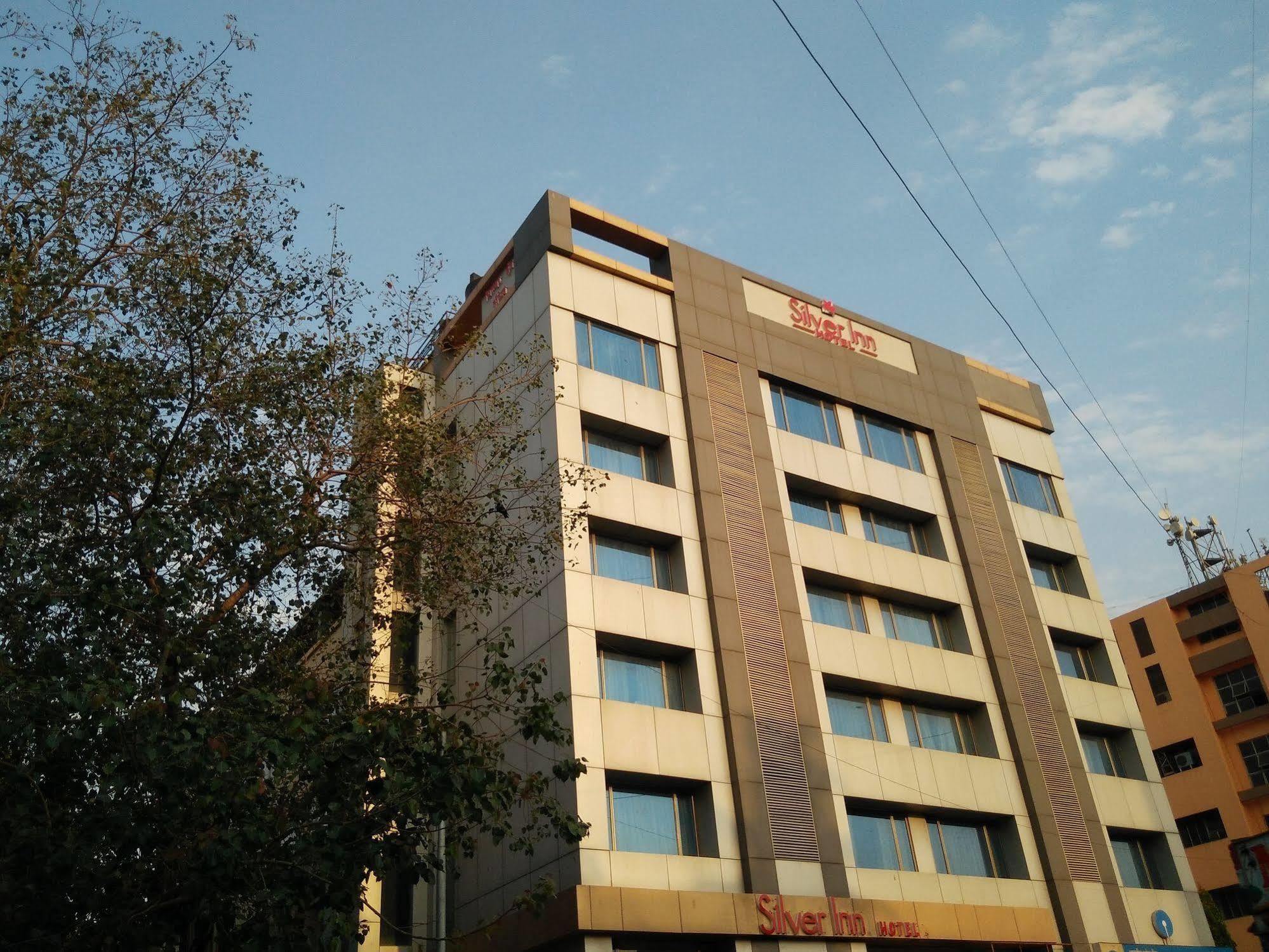 Hotel Silver Inn Mumbai  Buitenkant foto