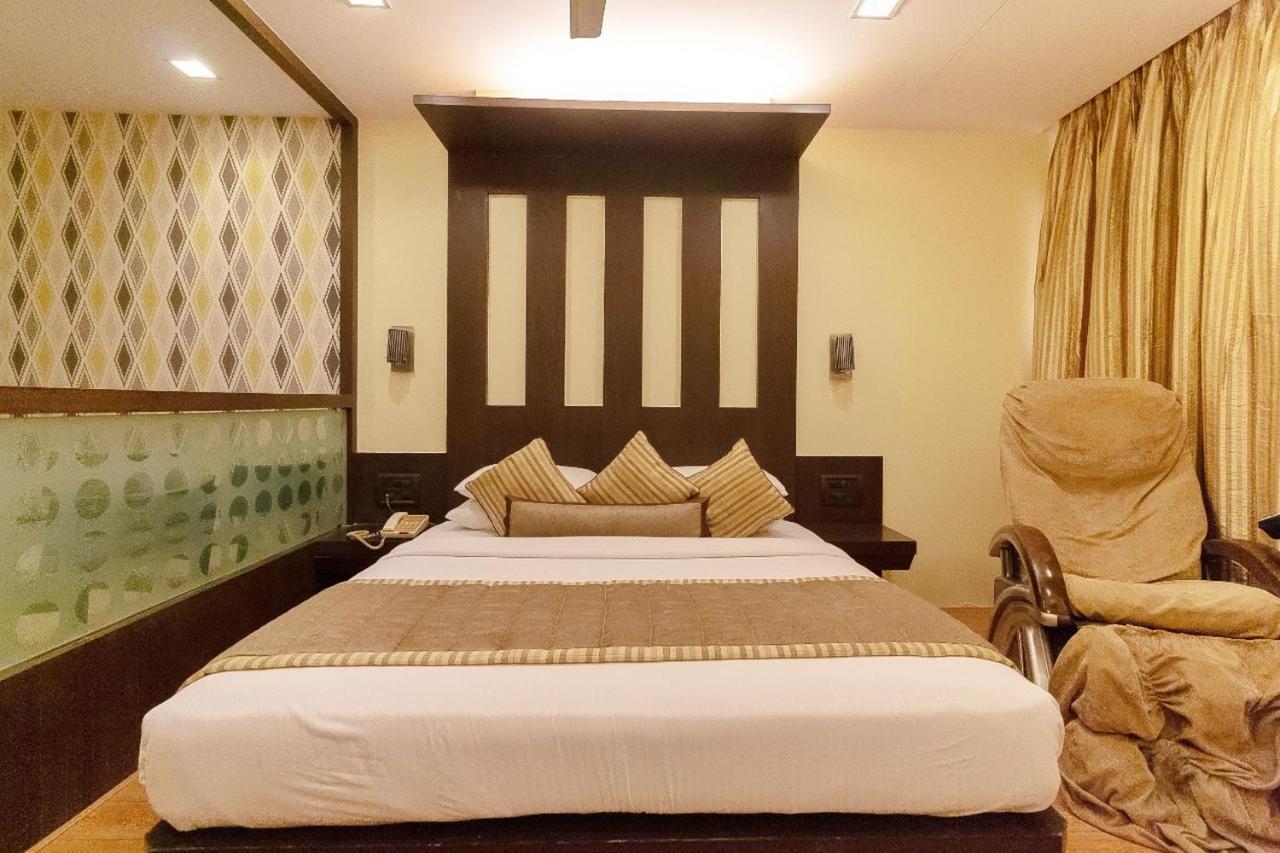 Hotel Silver Inn Mumbai  Buitenkant foto